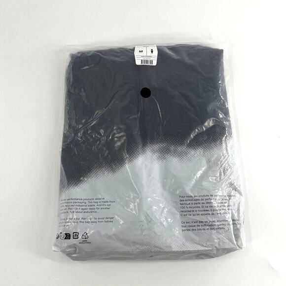 On Black Navy Insulator Jacket Size M - Picture 4 of 11